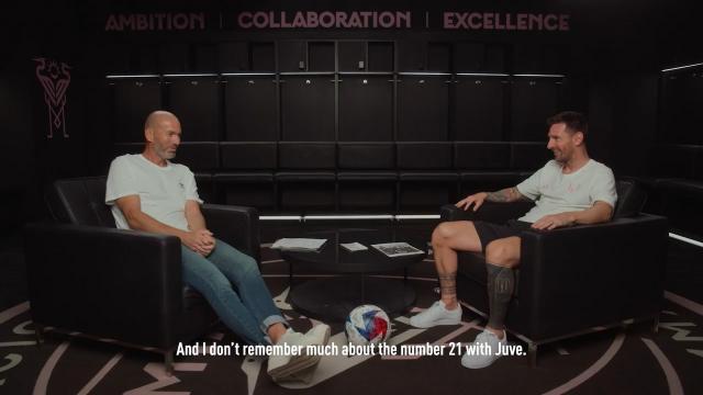 1699591805963020121.jpg WHEN ZINEDINE ZIDANE MET LIONEL MESSI-0010.jpg
